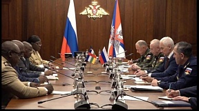 Une réunion entre le Ministre  сentrafricain de la Défense nationale et de la Reconstruction des Armées et son homologue russe