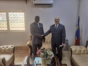 L’Ambassadeur de Russie en RCA s’est entretenu avec le Ministre centrafricain chargé des Transports L’Ambassadeur de Russie en RCA s’est entretenu avec le Ministre centrafricain chargé des Transports