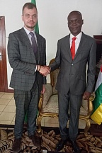 Le Ministre de la Jeunesse, des Sports et de l'Éducation Civique de la République Centrafricaine a reçu en audience le Chargé d'Affaires de Russie en RCA