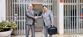 Le nouveau Représentant Spécial Adjoint du Secrétaire Général des Nations Unies en RCA a rendu une visite de courtoisie à l'Ambassadeur de Russie