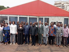 La table ronde « Néocolonialisme en Afrique : contexte moderne »