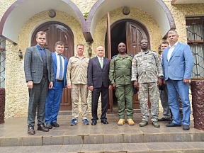 La rencontre de l'Ambassadeur de Russie en RCA avec le Directeur par intérim du Cabinet du ministère de la Défense de RCA